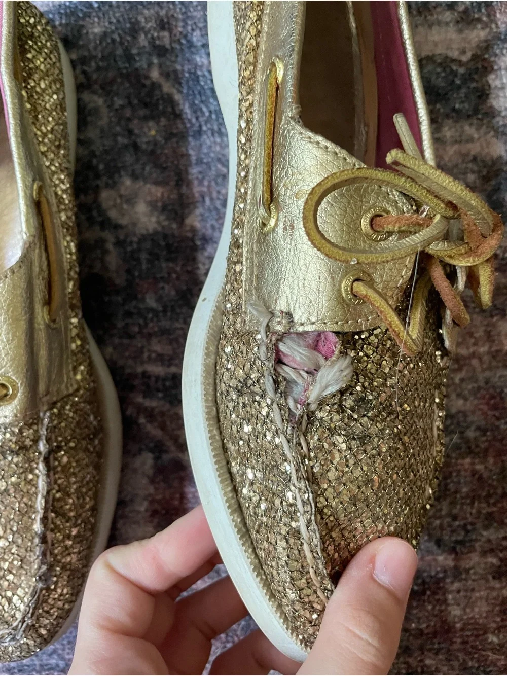 ✨Sperry gold fish scale loafers✨